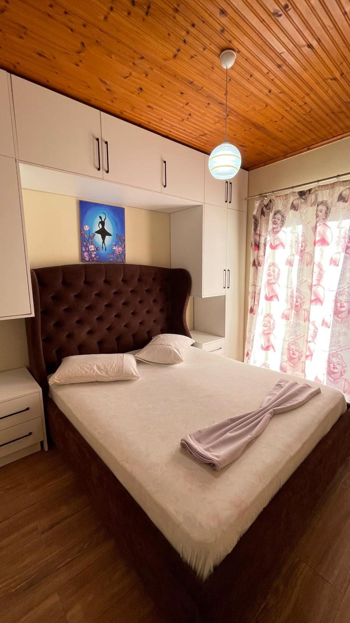 July Seaview Apartments Sarandë 外观 照片
