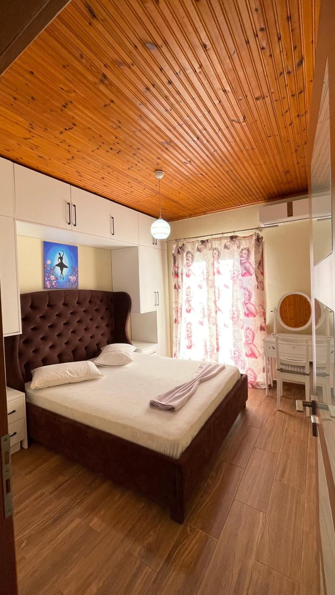 July Seaview Apartments Sarandë 外观 照片