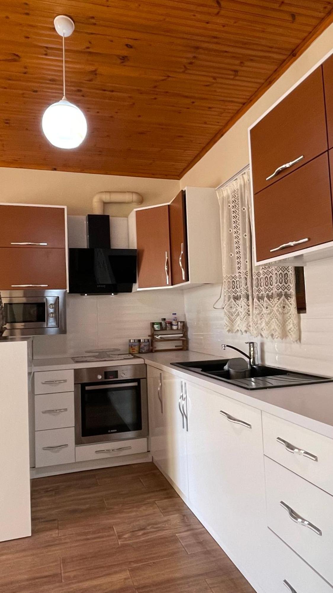 July Seaview Apartments Sarandë 外观 照片