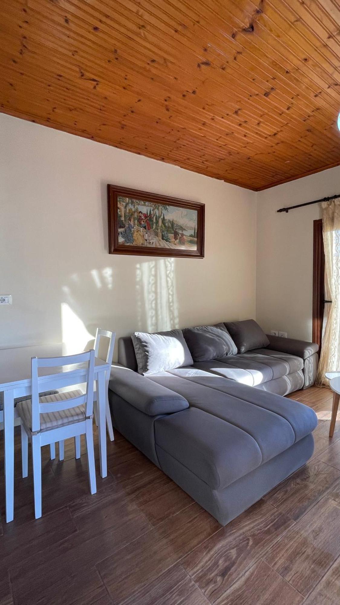 July Seaview Apartments Sarandë 外观 照片