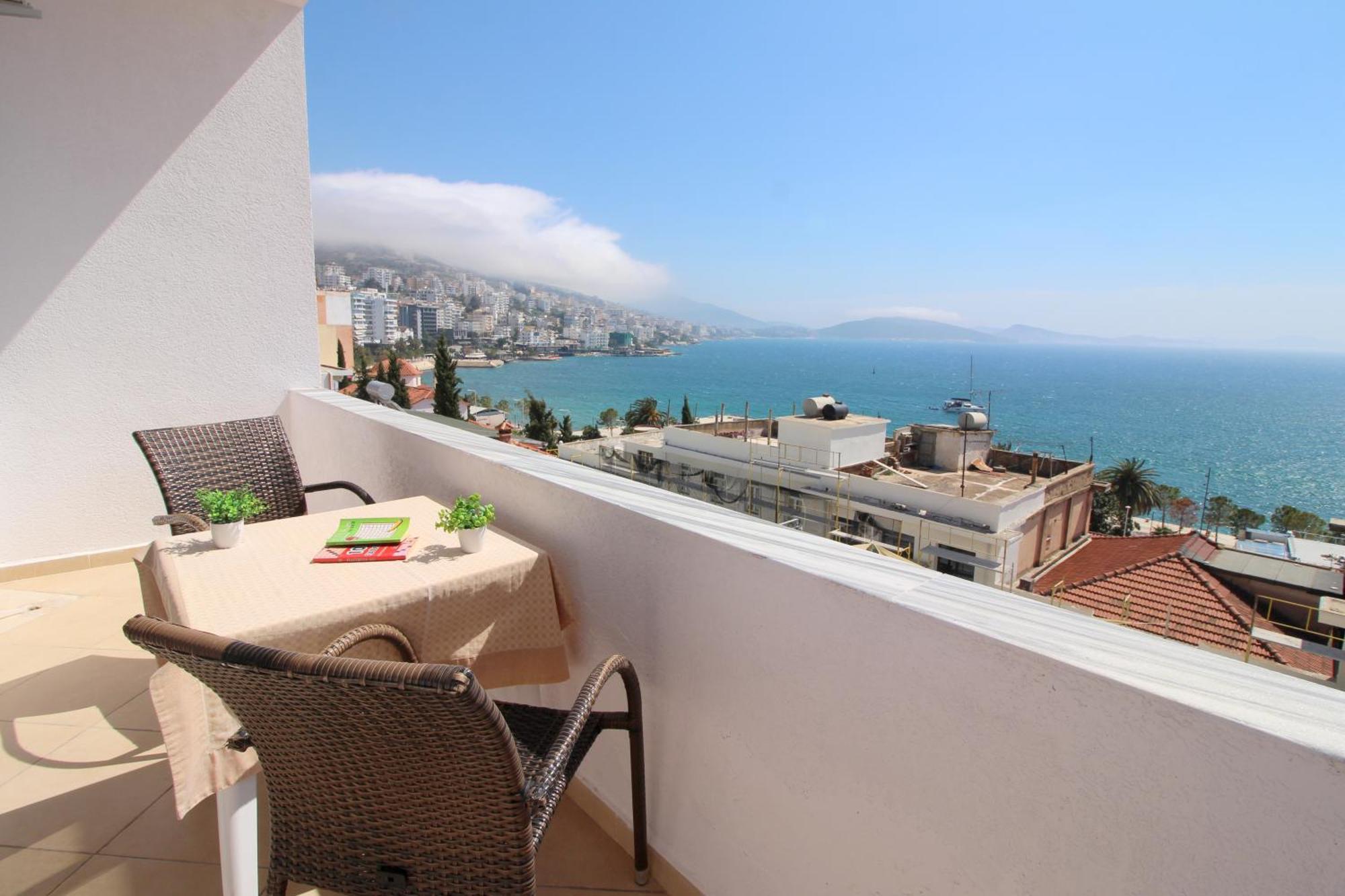 July Seaview Apartments Sarandë 外观 照片