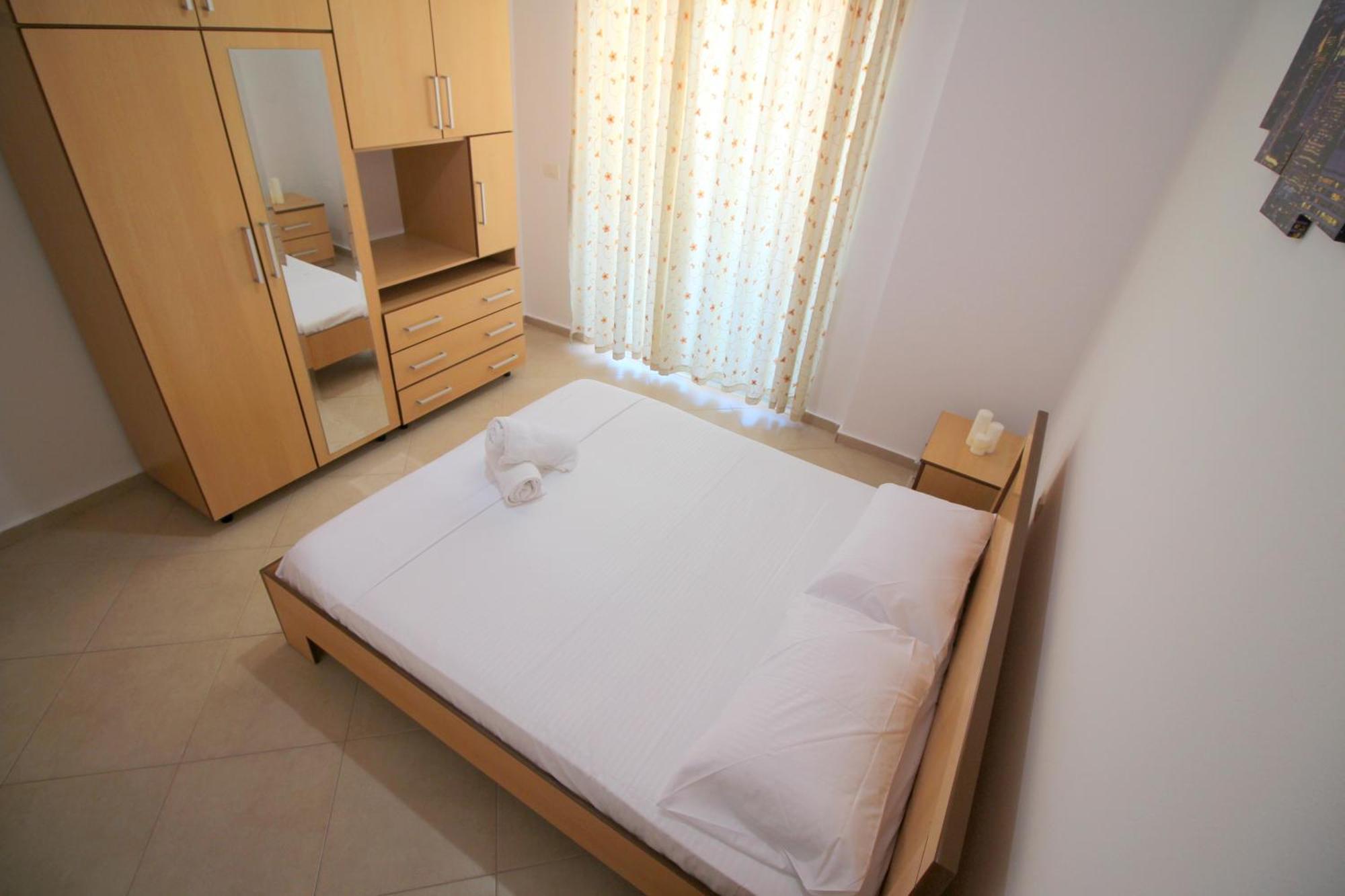 July Seaview Apartments Sarandë 外观 照片