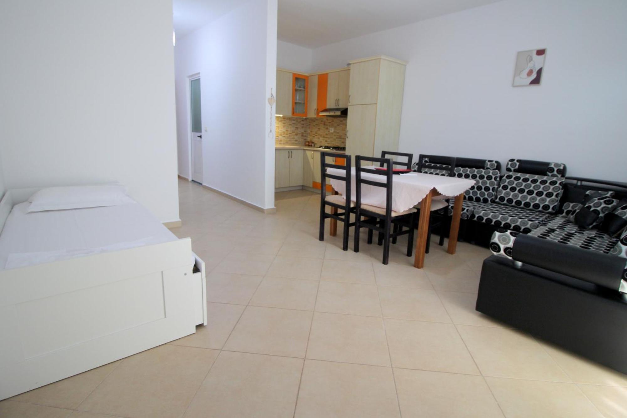 July Seaview Apartments Sarandë 外观 照片
