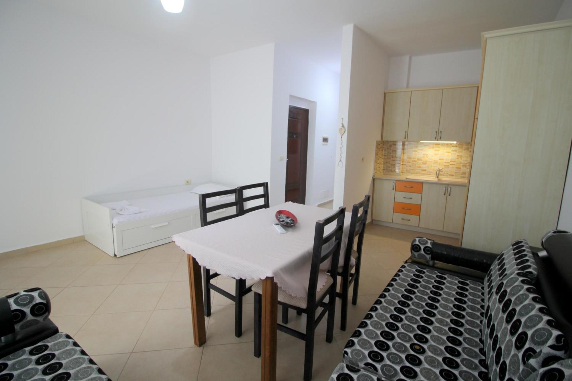 July Seaview Apartments Sarandë 外观 照片