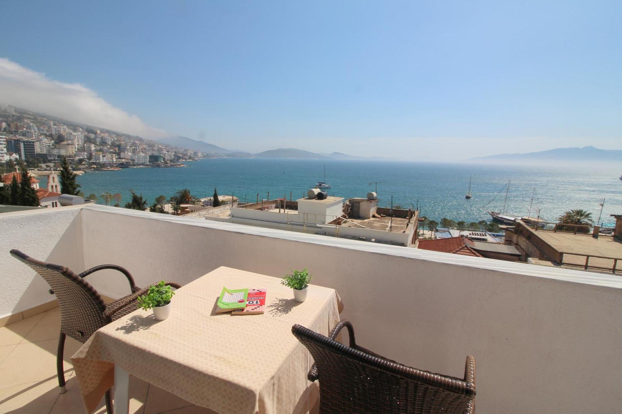 July Seaview Apartments Sarandë 外观 照片