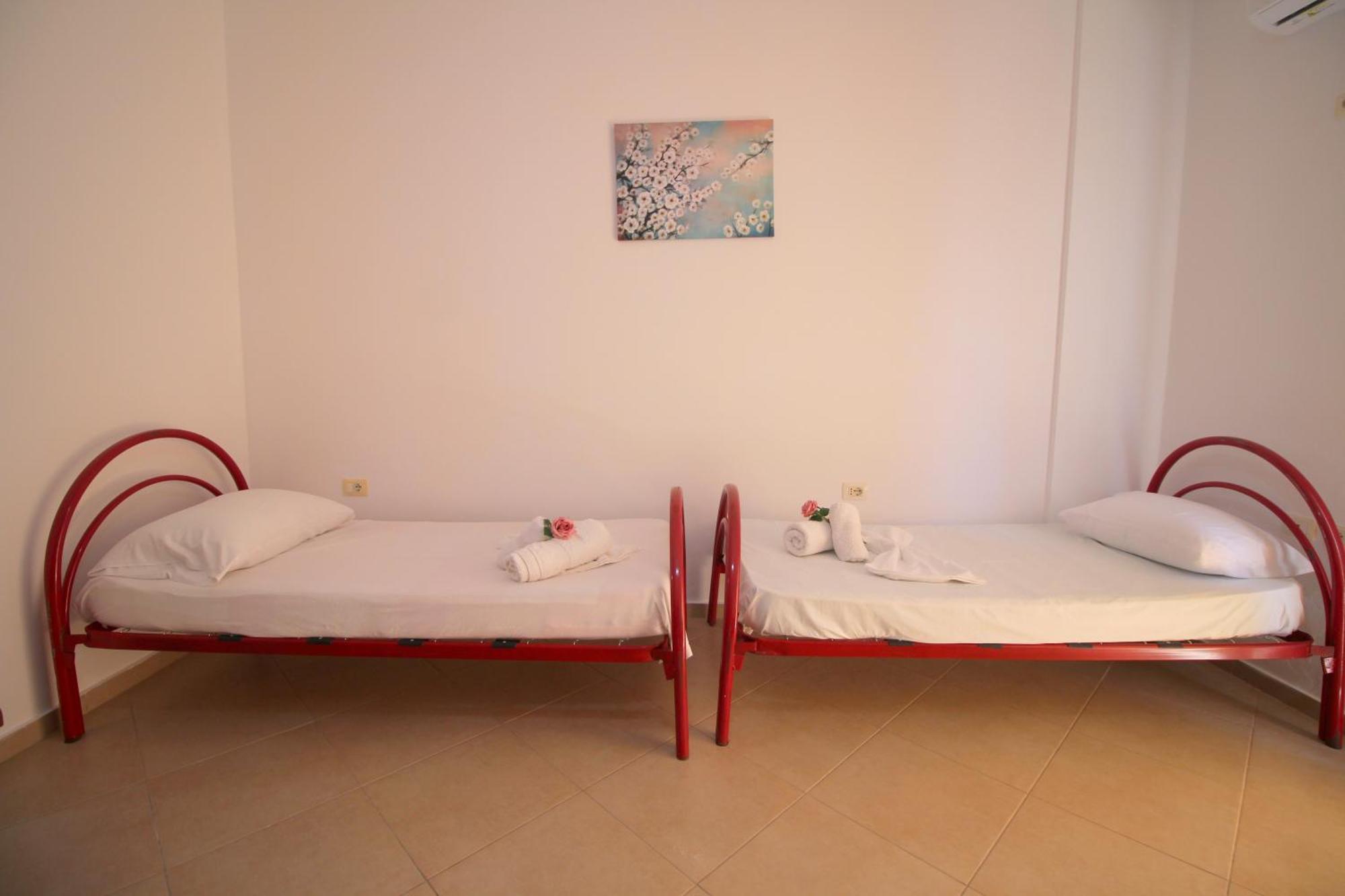 July Seaview Apartments Sarandë 外观 照片