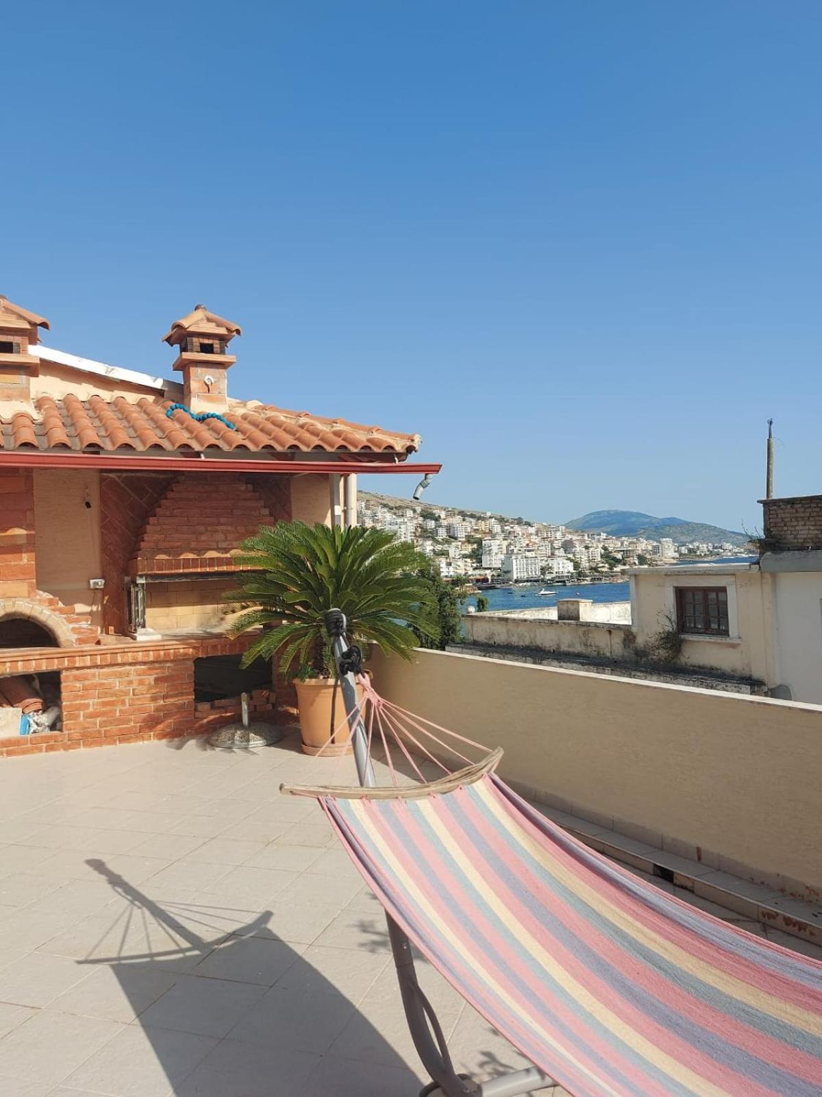 July Seaview Apartments Sarandë 外观 照片